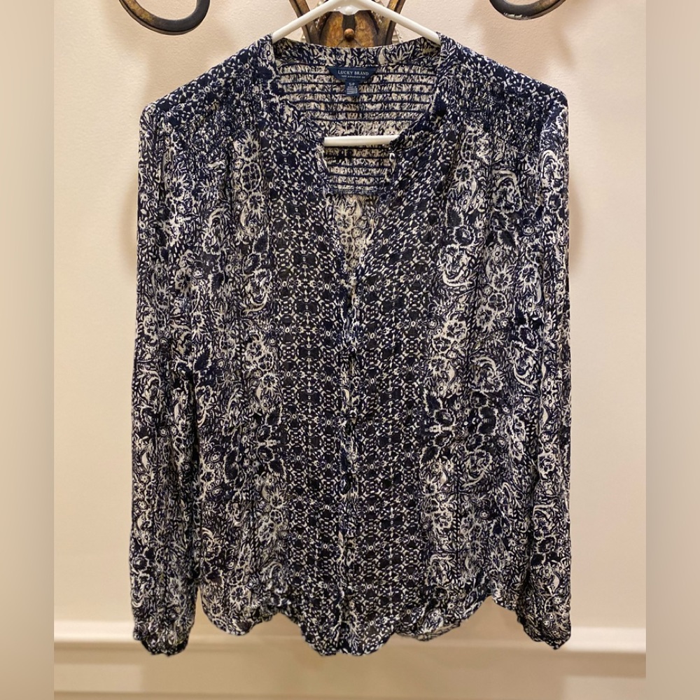 NWOT 🍀LUCKY BRAND🍀 Black & Cream Floral *BOHEMIAN* Smocked Blouse … Size: S/P